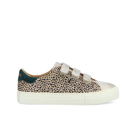 Women's Leopard Round-Toed Sneakers